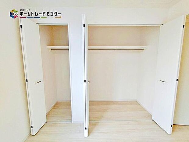 ゆとりの広さのプライベートルームには、収納充実のクローゼットが。男の子なら趣味やスポーツ用品を、女の子なら洋服やアクセサリーを。お子様にお子様に嬉しいお部屋です。