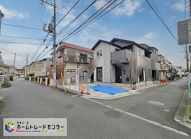 ☆前面道路含む現地写真☆
駐車２台可能です。
当日のご見学予約も承ります。同じものは２つとない「夢のマイホーム」との出会いをお手伝いします。
平日・お仕事帰りなど、いつでもご案内いたします！