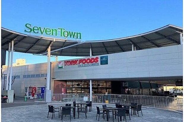 セブンタウン小豆沢(約1,200m)