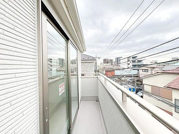 【☆Balcony☆】見晴らしの良い3階バルコニー♪