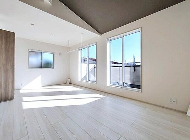 【リビング以外の居室】出産、子育て、子どもの独立、仕事のリタイアなど、将来的なご家族のライフステージ