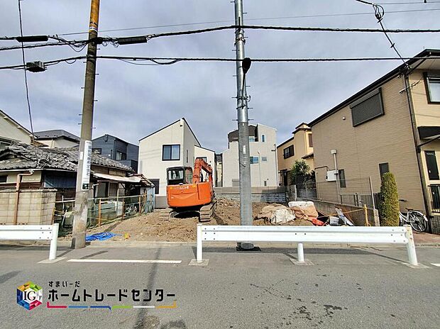 【現地外観写真】☆現地の様子☆
一戸建ての大きなメリットは、「自分の土地」を自由に使えること。好きなペットが飼えるほか、ガーデニングやDIY、車やバイクの手入れなど様々な趣味を楽しめます♪