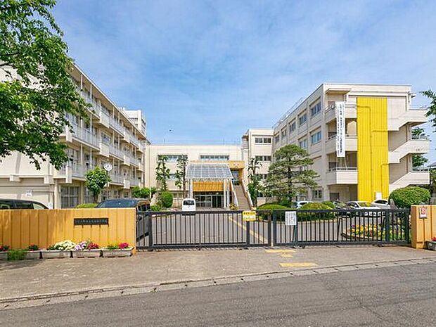 ふじみ野市立大井西中学校(約800m)