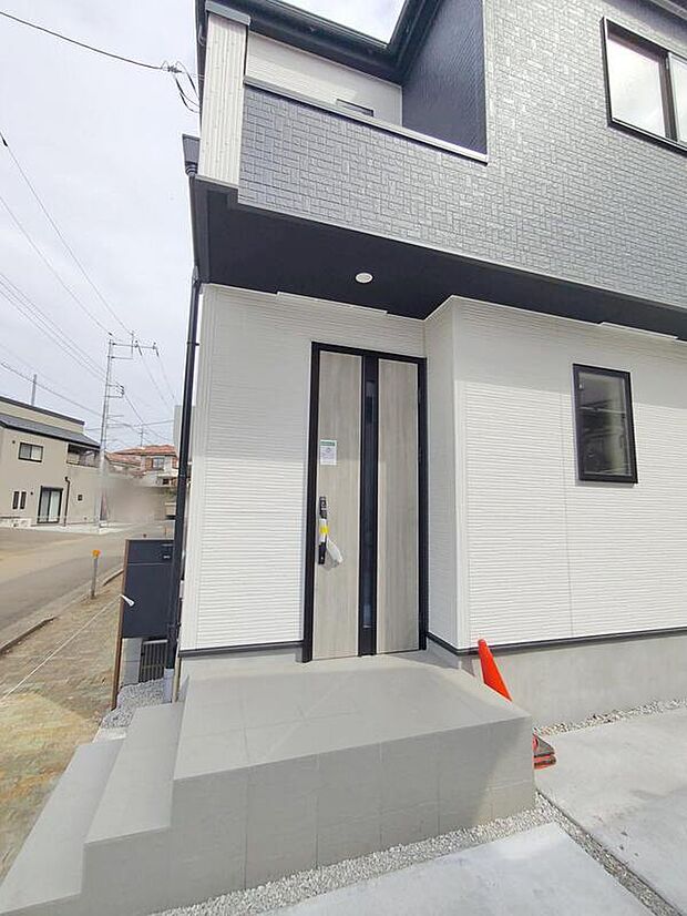 【☆Poach☆】訪れる人を優しく迎える、スタイリッシュな玄関。