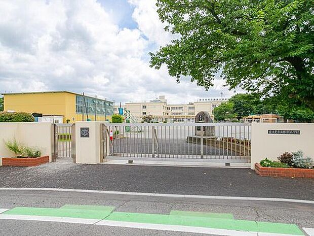 富士見市立勝瀬小学校（約1,000m）