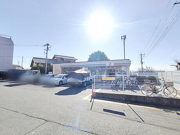 セブンイレブン和光新倉2丁目店（約550m）