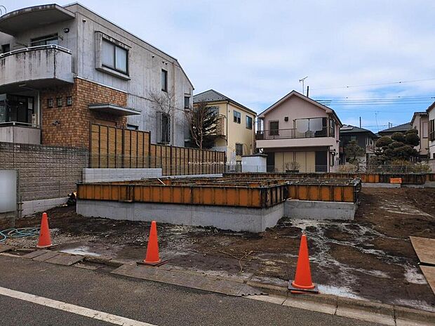【現地外観写真】希少エリアにゆとりのある新築戸建て誕生します♪
省エネ性能ラベル取得物件です♪