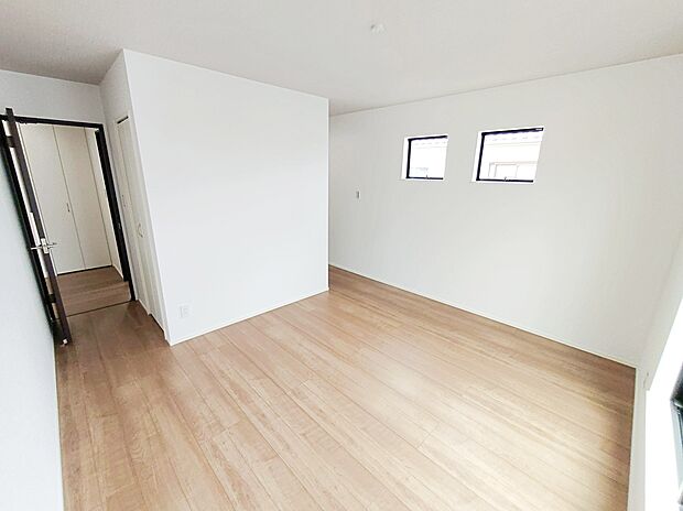 【☆Room☆】
心地良い風を感じられる全居室２面採光！風通しがよく効果的に空気の入れ替えができます。