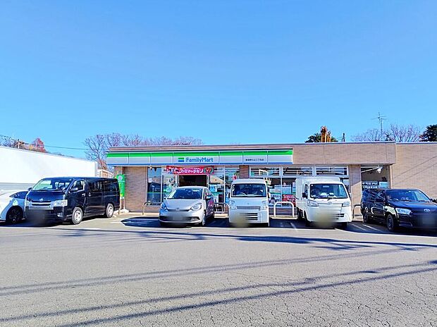 ファミリーマート新座野火止二丁目店(約904m)