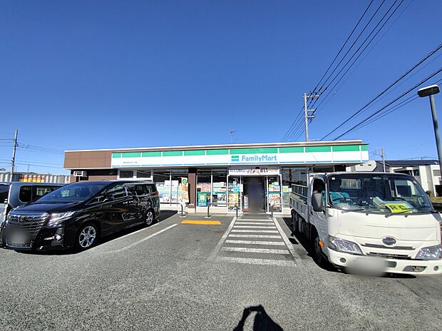 ファミリーマート朝霞根岸台四丁目店(約850m)