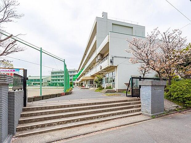 志木市立志木中学校(約1,300m)
