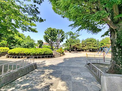 大泉公園 450ｍ(徒歩6分)