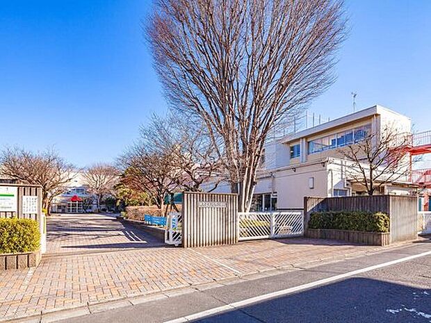 練馬区立北原小学校(約550m)