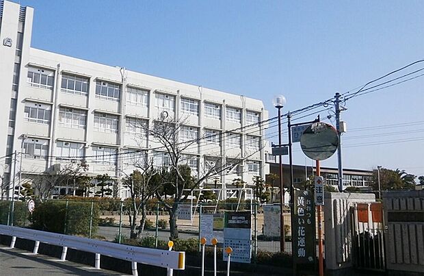 姫路市立大津茂小学校（約190m）