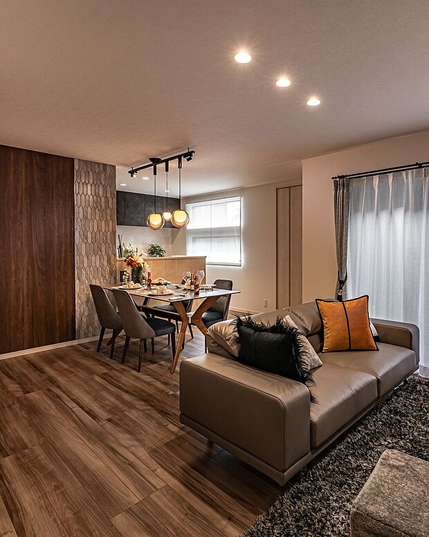 【リビングダイニング】※当社施工例画像