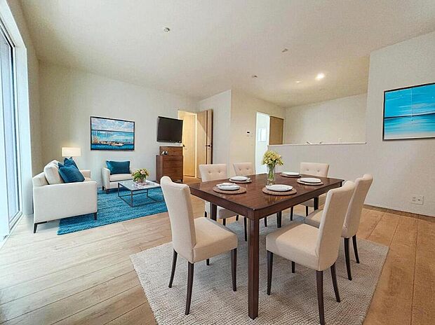 ＜LDK＞
明るい陽射しが差し込み、会話のはずむ対面キッチン！ダイニングスペースを広めに設けたので5脚や6脚のダイニングテーブルも置けそうです！※家具はCG合成しております。