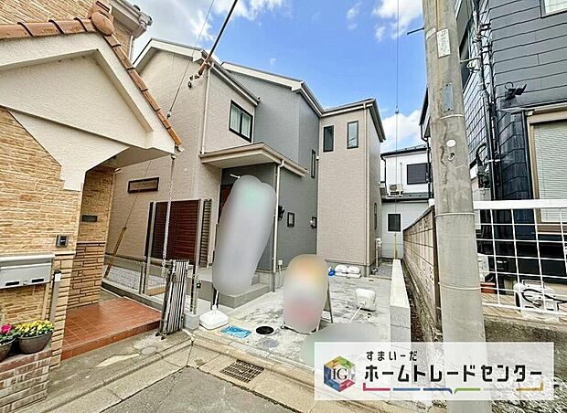 今から見たい！大歓迎です♪ お気軽にホームトレードセンターまでお問い合わせください。 閑静な街並みの分譲地を是非現地にてご覧ください。 近隣の物件も併せてご紹介することも可能です。