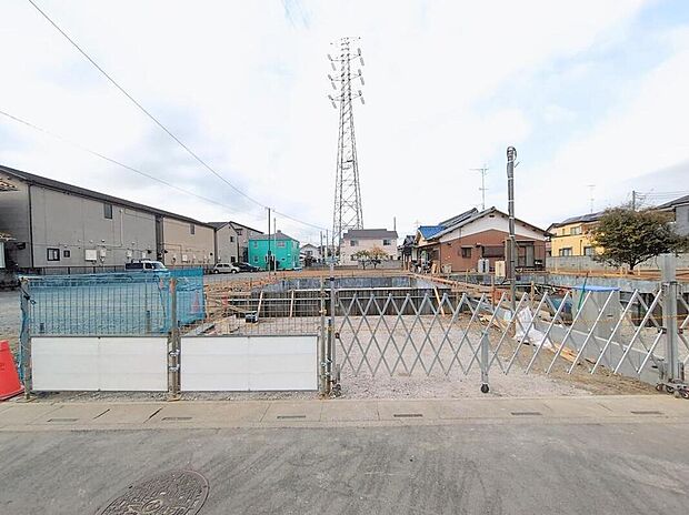 今から見たい!大歓迎です♪ お気軽にホームトレードセンターまでお問い合わせください。 閑静な街並みの分譲地を是非現地にてご覧ください。 近隣の物件も併せてご紹介することも可能です。