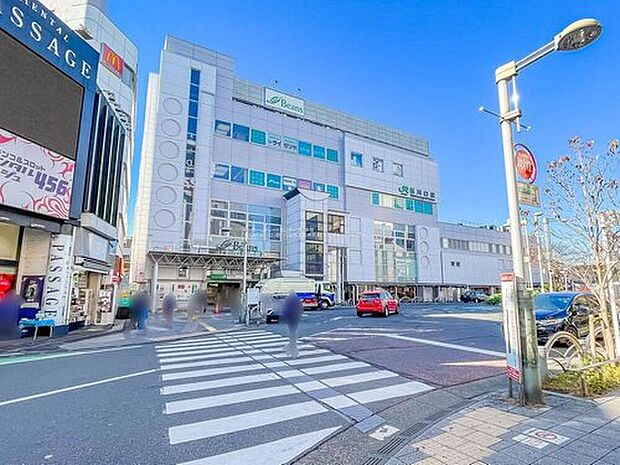 JR京浜東北線「西川口」駅までバス13分/バス停「上青木西一丁目」停歩7分♪周辺はスーパー、コンビニ、ドラッグストアは徒歩10分圏内♪小学校・中学校は徒歩5分圏内です♪