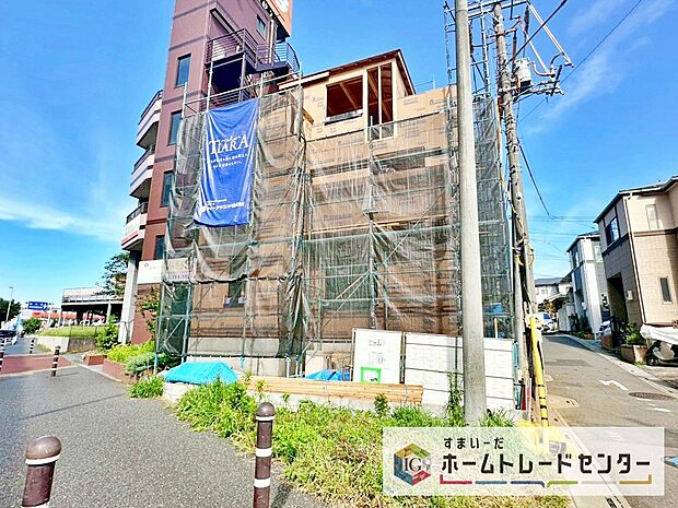 【現地外観写真】本日のご見学も可能です。スムーズにご対応が可能です。無料送迎も承ります。飯田グループの販売専門会社だからこそ出来る事がございます。
