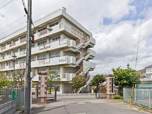 さいたま市立東浦和中学校（約1,200m）