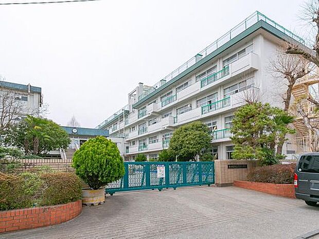 さいたま市立栄和小学校(約350m)