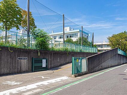 さいたま市立春岡小学校 1500ｍ(徒歩19分)