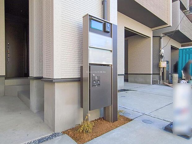 【宅配BOX】戸建用の宅配ボックスを設置。通販でのお買い物などお荷物が届く予定があっても時間を気にせず外出できるので大変便利です。