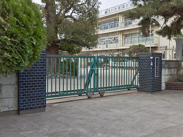さいたま市立七里小学校（約1,100m）