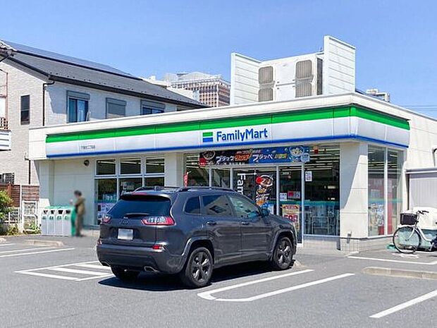 ファミリーマート下落合二丁目店（約400m）