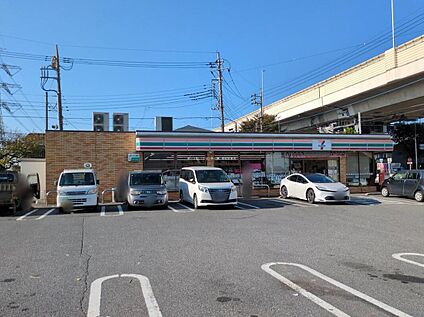 セブンイレブン川口安行慈林北店 270m(徒歩4分)