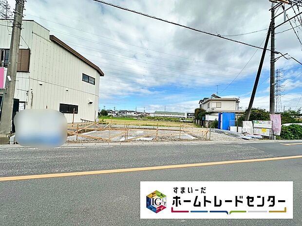【前面道路含む現地写真】閑静な住宅街は落ち着いた新生活を送るのにぴったりです♪ これだけではない魅力が、現地できっと見つかる！お問合せをお待ちしております。お問い合わせ・資料のご請求などもお気軽にどうぞ。