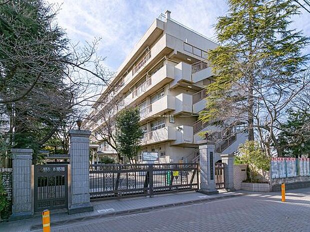 さいたま市立田島中学校(約350m)