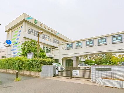 戸田市立美笹中学校 1400ｍ(徒歩18分)