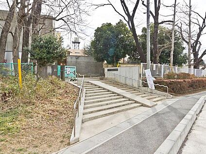 さいたま市立大谷小学校 650m(徒歩9分)