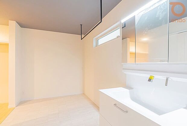 【【建物プラン例/浴室】】一日の疲れを落ち着いてリセットできる、安らぎ空間です♪浴室乾燥付きで、天候を気にせず洗濯が可能です◎