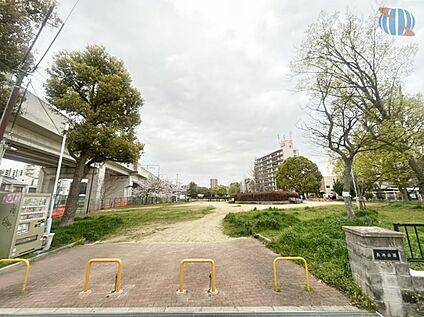 長池公園 160ｍ(徒歩2分)