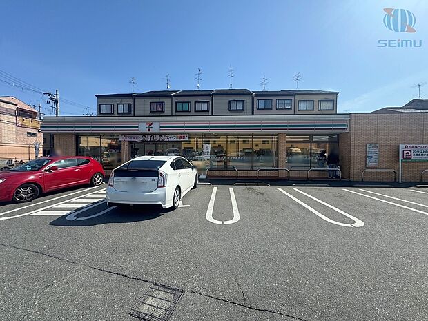 セブンイレブン寝屋川中神田町店(約450m)
