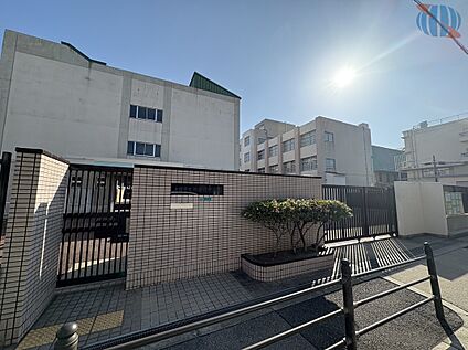 大阪市立阿倍野中学校 560ｍ(徒歩7分)