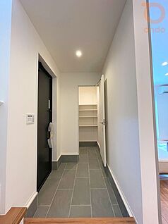 【ondo建物プラン例／玄関】