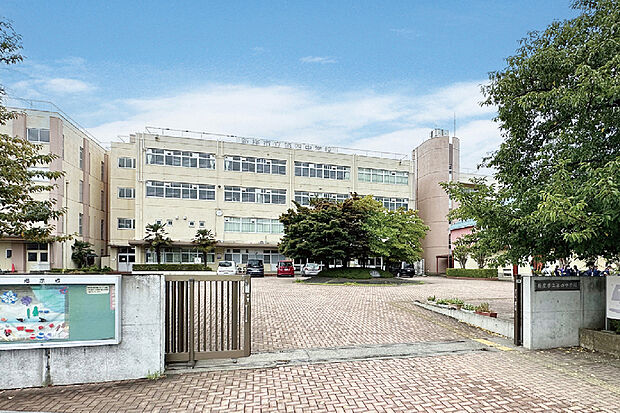 新座市立東北小学校（現地より徒歩8分）