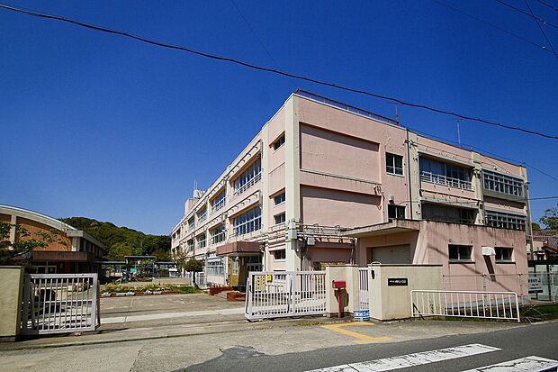 和歌山市立岡崎小学校