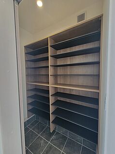 【シューズクローゼット】