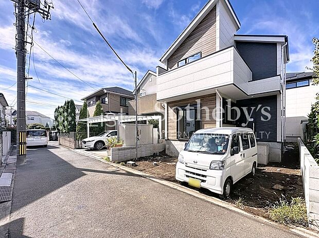 ■前面道路■ゆとりある前面道路は開放感を演出！陽ざしがたっぷり差し込み明るいお住まいが実現します。