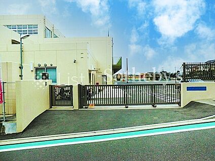 横浜市立美しが丘西小学校 280m
