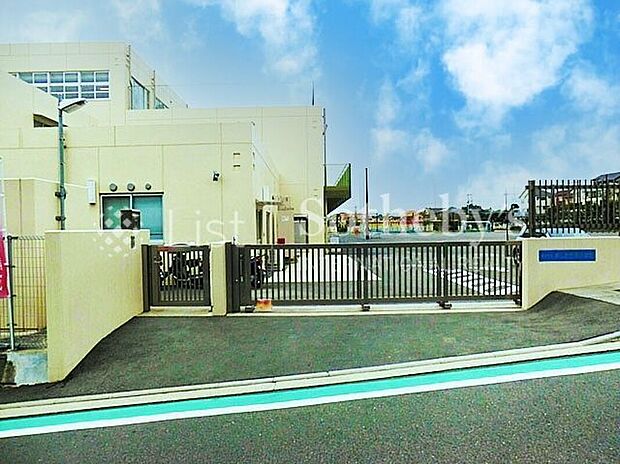 横浜市立美しが丘西小学校(約280m)