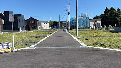 【大通りから1本入った住み心地の良い分譲地】