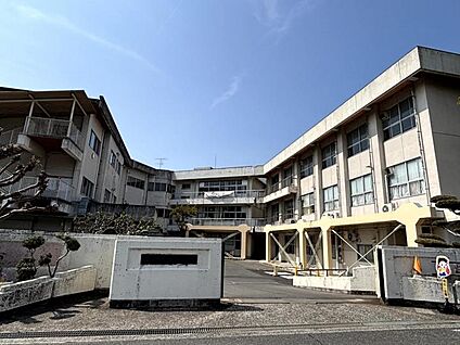 岡山市立雄神小学校 1400m(18分)