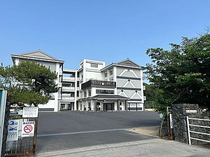 福山市立城北中学 1300m(徒歩17分)