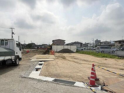 前面道路含む現地写真